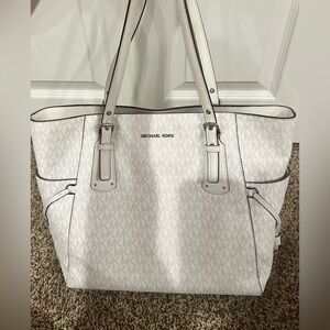 Michael Kors Purse Voyager Tote